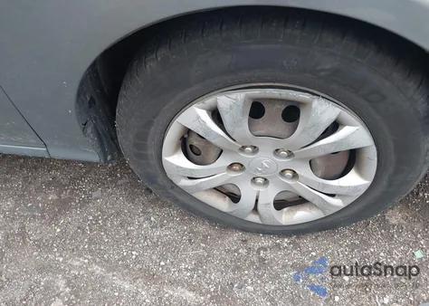 2009 Hyundai Elantra Gls z USA, uszkodzony, nr VIN KMHDU46DX9U739403